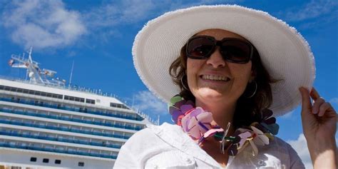 Best Cruises for Single Seniors in 2024